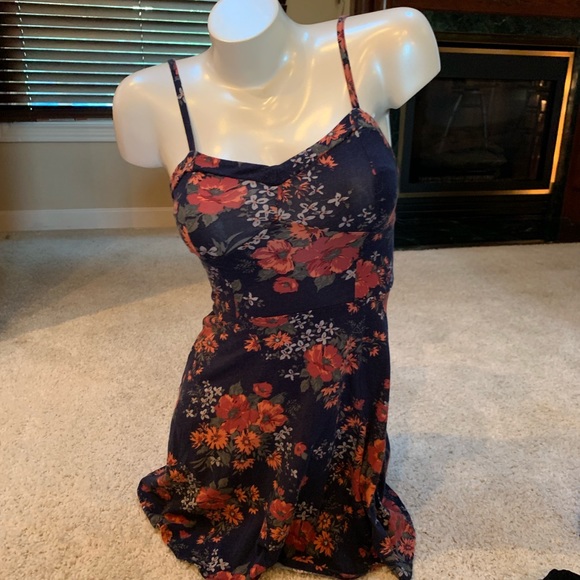 Hollister Dresses & Skirts - NWOT Dress!